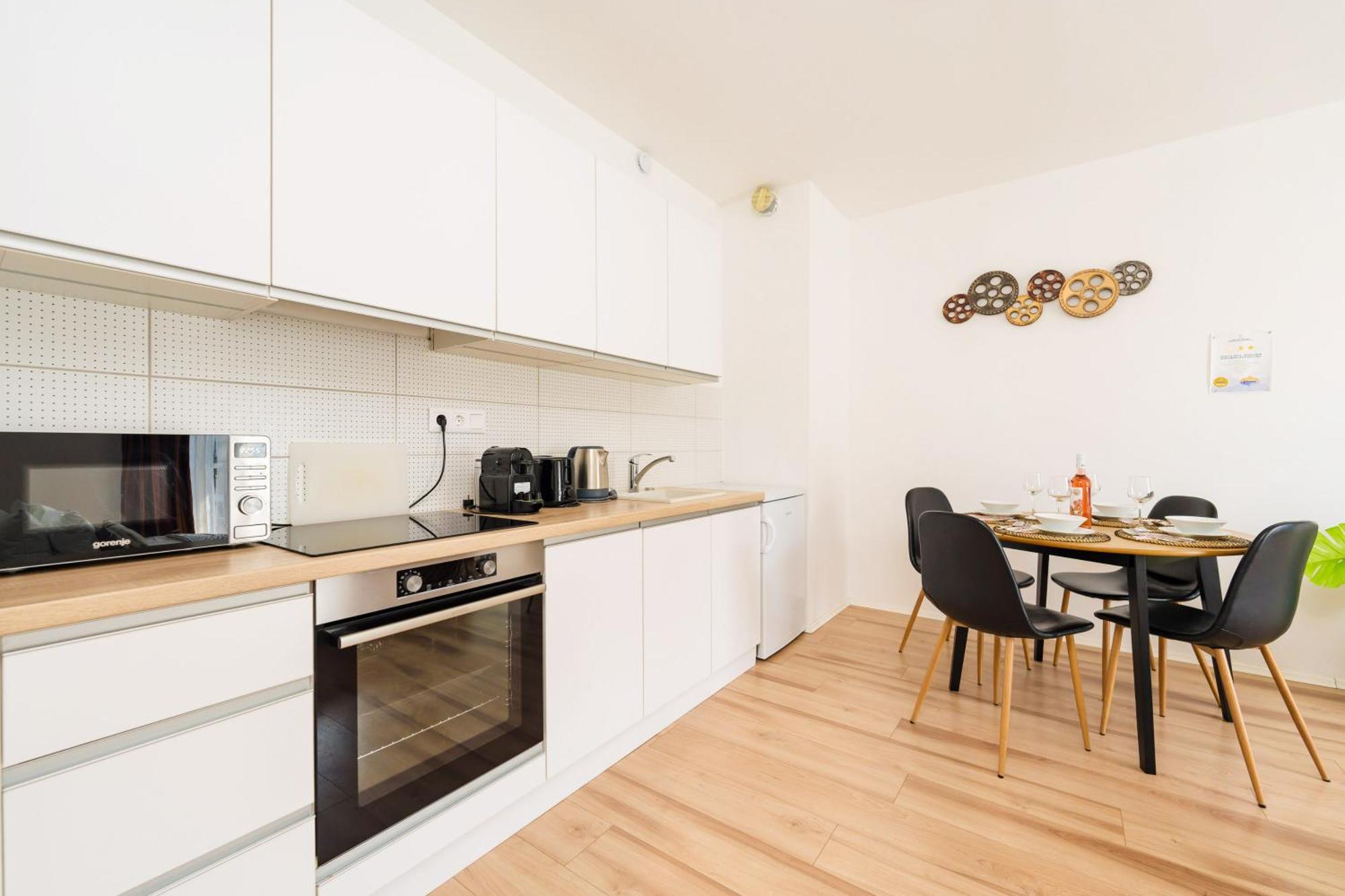 Brand New Modern Apartment-2 Rooms-Balcony-Garage Budapest Exterior foto